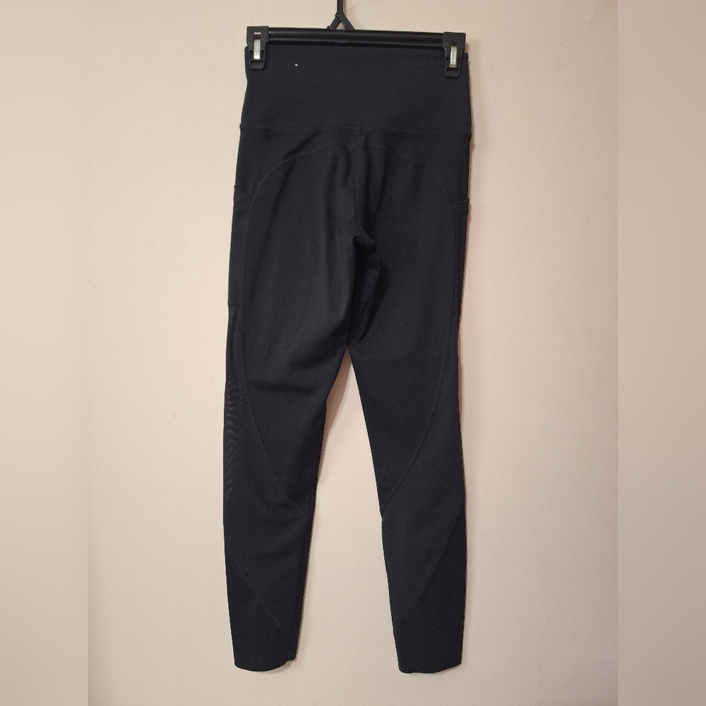 ​Aerie OFFLINE Goals 7/8 High Waisted Mesh Pocket Leggings Black Medium - Picture 5 of 11